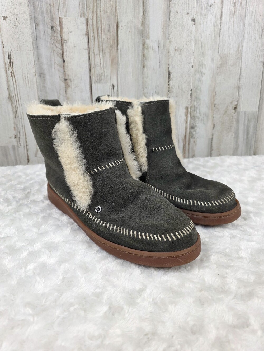Minnetonka Jade Suede Winter Boots Gray Size 10